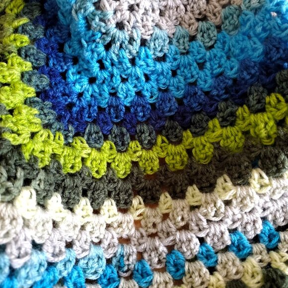 Crochet BABY BLANKET AFGHAN Lap Granny 28" x 28" Green Blue Gray Navy NEW Unisex - Picture 8 of 9